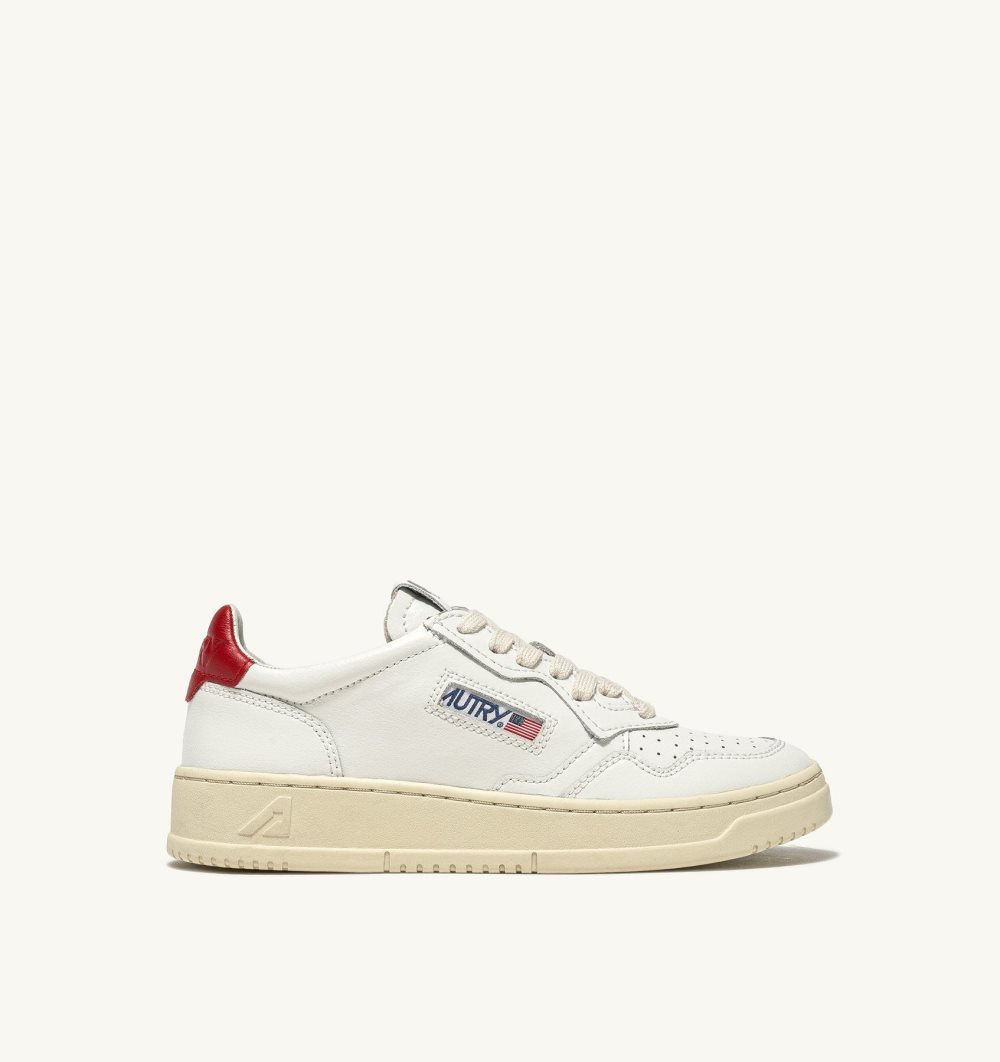 White / Red Autry Medalist Low Sneakers Leather | MEZQTI910