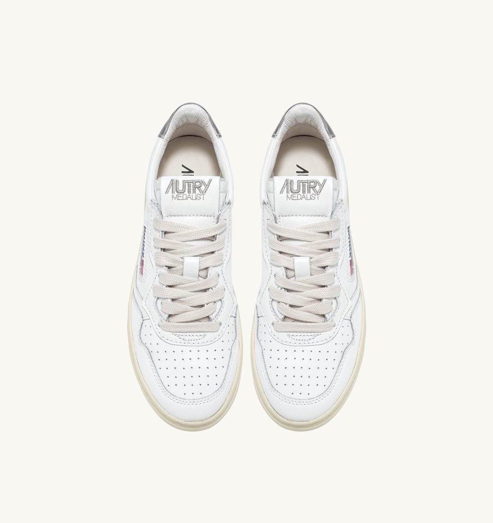 White / Silver Autry Medalist Low Sneakers Leather | JNDUBA318