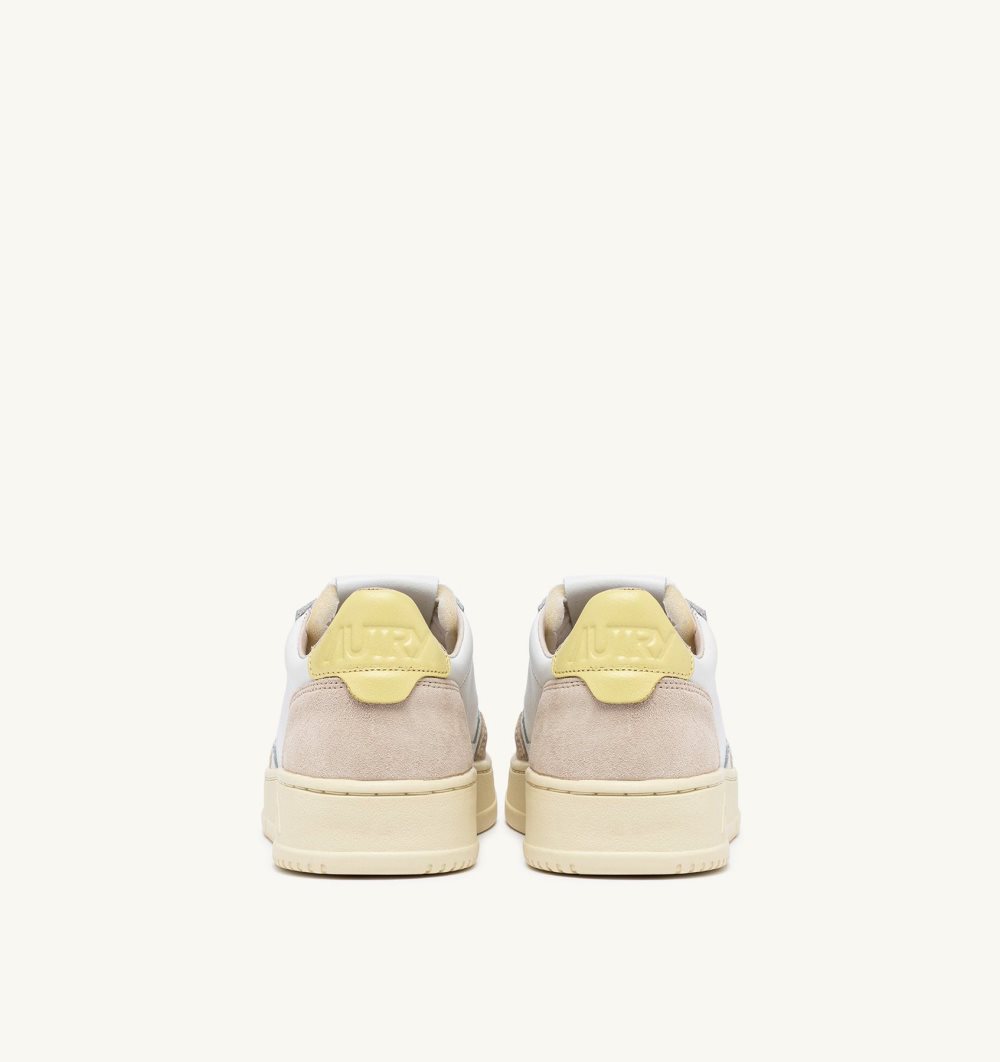 Yellow / White Autry Medalist Low Sneakers Suede Leather | VBJNAZ641